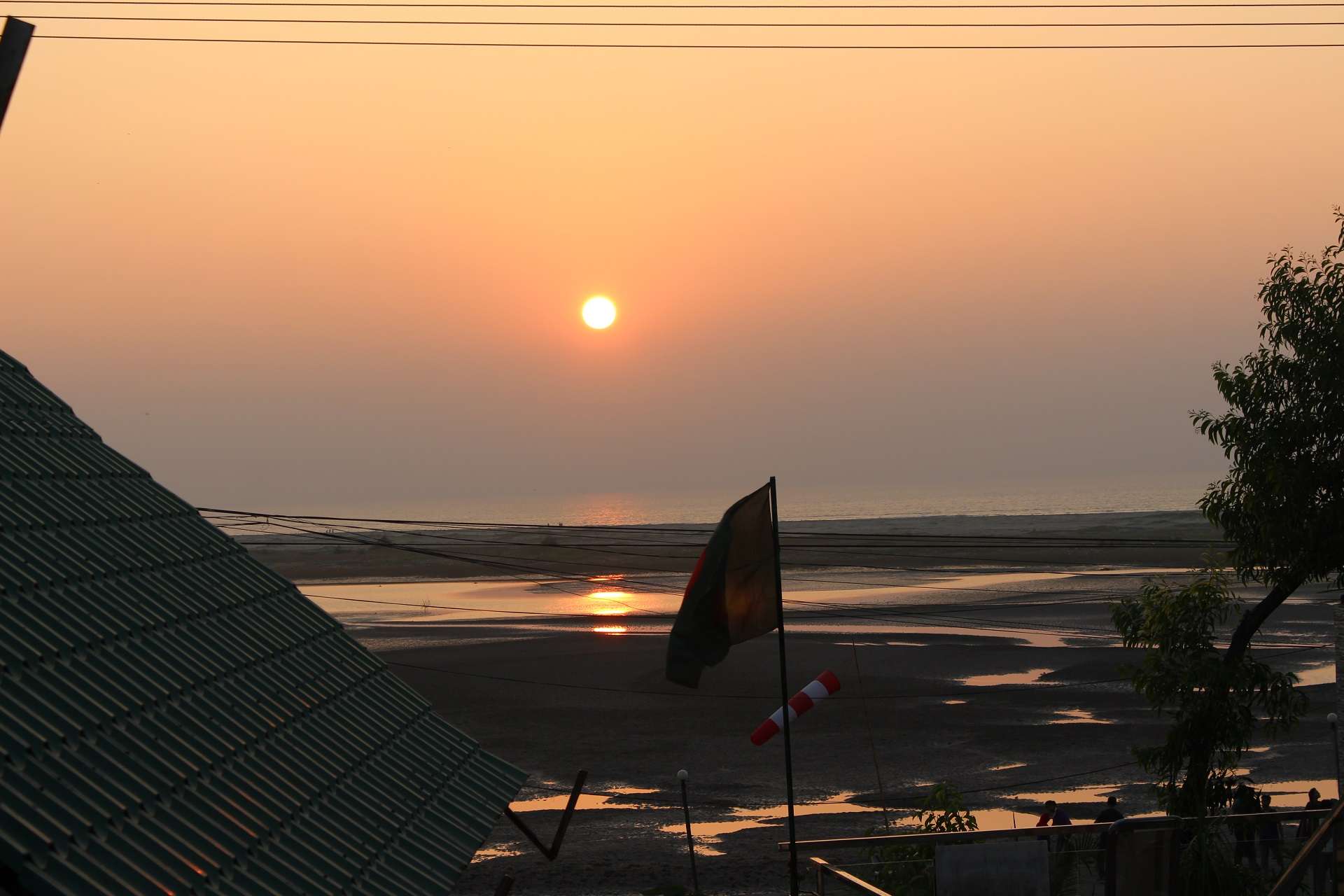 amazing sunset view from sampan