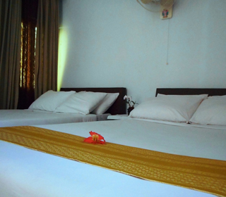 Shampan Resort Bed