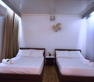 Shampan Resort Bed